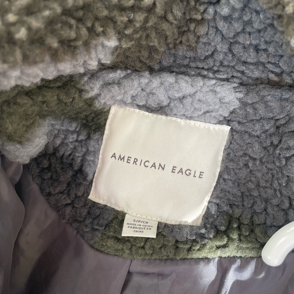 American Eagle Outfitters Green and Gray Teddy Jacket - Picture 2 of 3